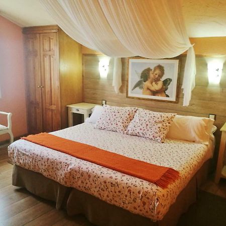 Apartamentos Melchor De Linan Torrelaguna Exteriér fotografie